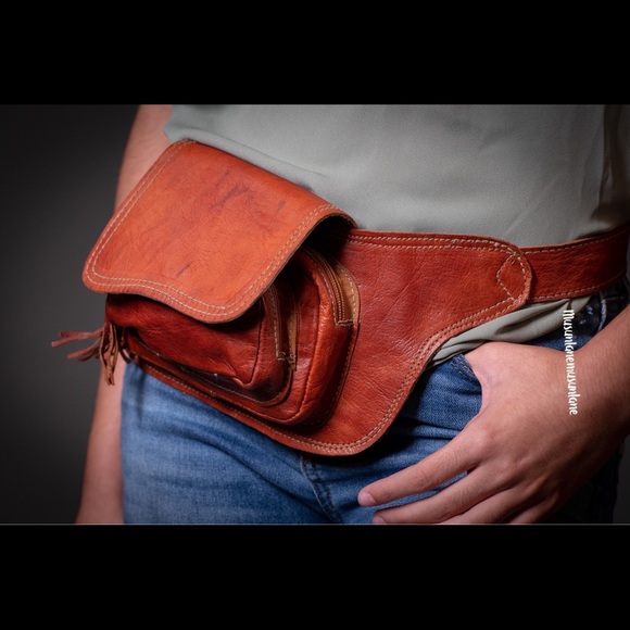 Moroccan leather fanny pack - Picture 4 of 4